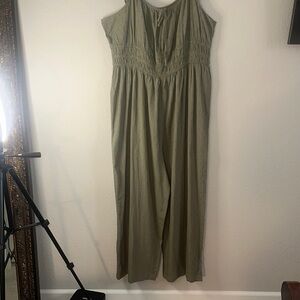 Olive Green Sleeveless Jumpsuit‎